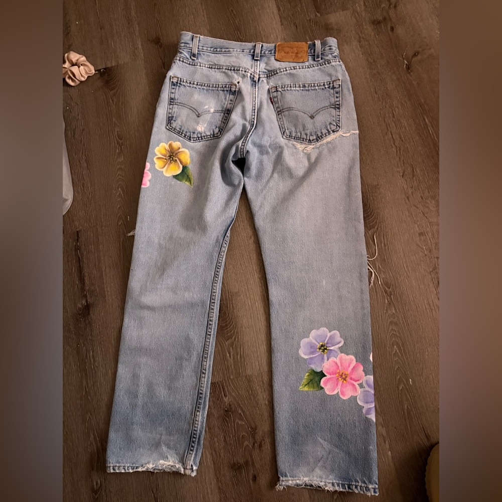 Levi’s Floral Destroyed Jeans 505 - Picture 4 of 5